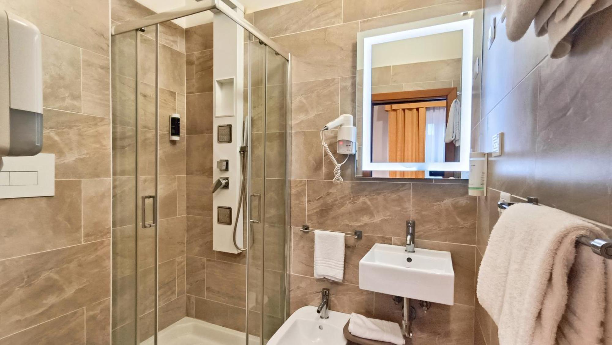 Valmarina Hotel Calenzano Luaran gambar
